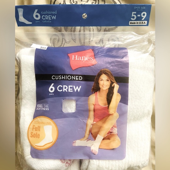 Accessories - Haynes 6 pack socks (nwt)